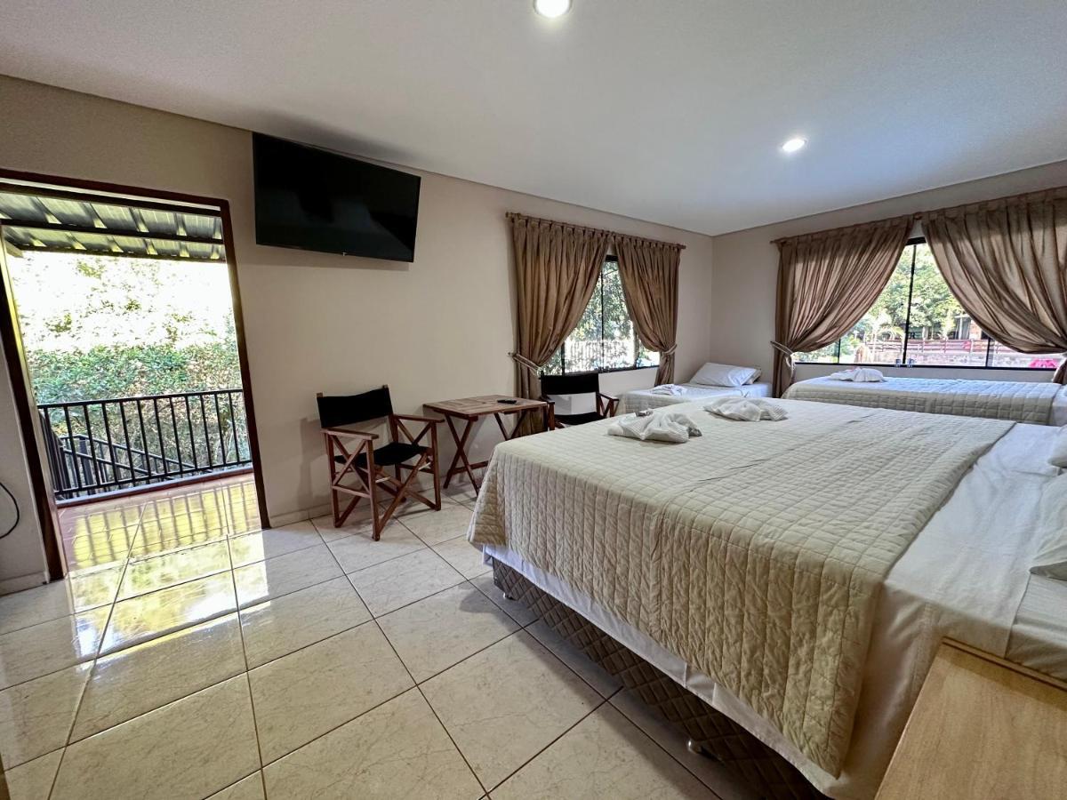 Parque Hotel Manantial Hohenau Bagian luar foto