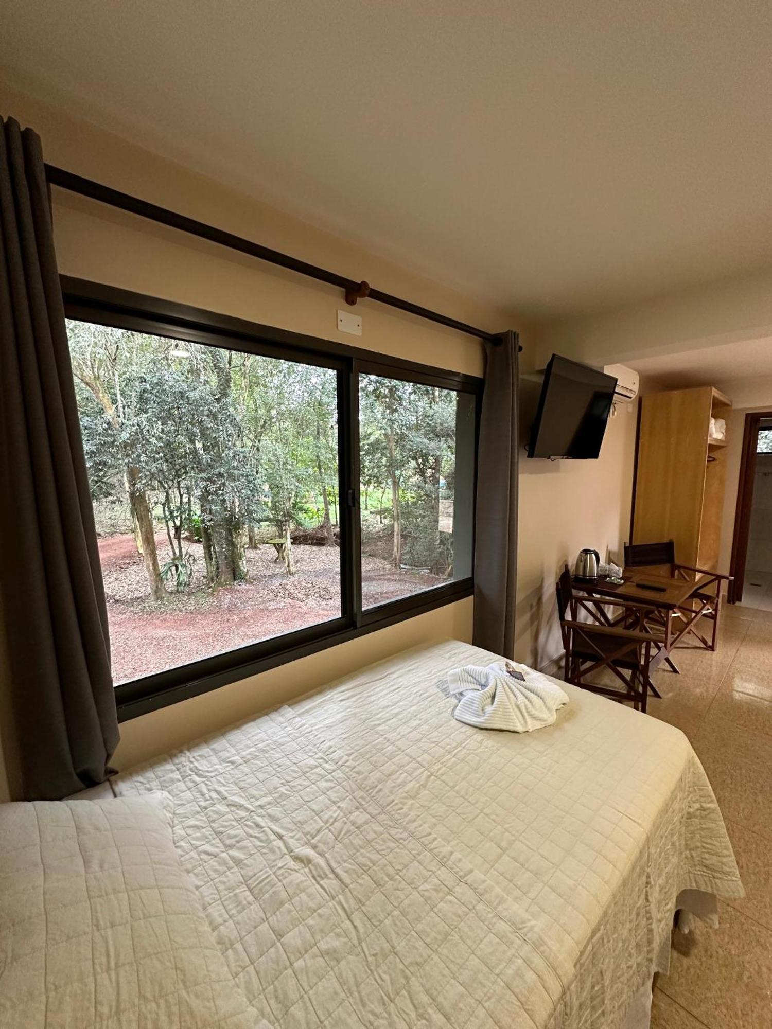 Parque Hotel Manantial Hohenau Bagian luar foto